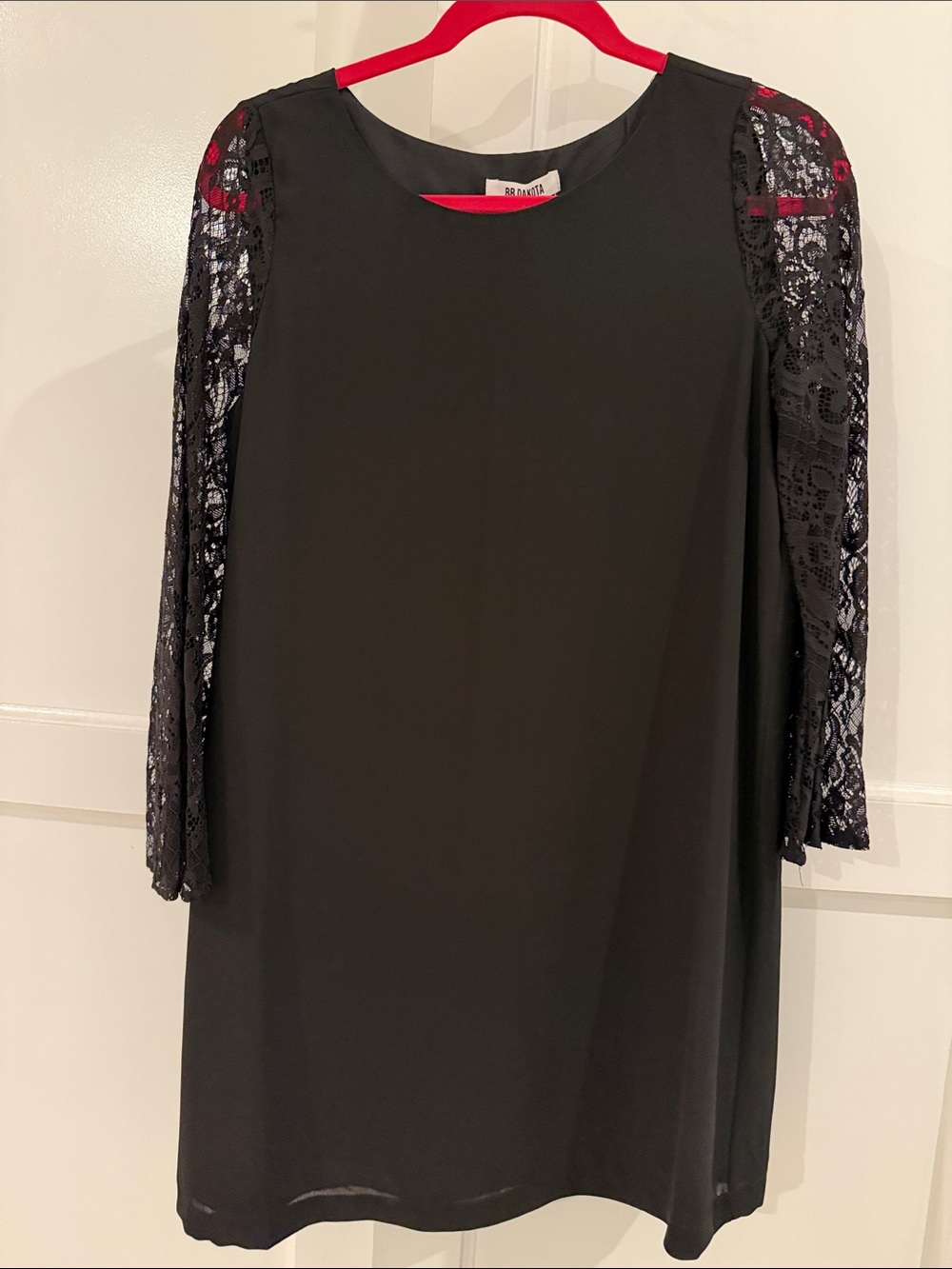 BB Dakota Black Lace Sleeve Shift Dress